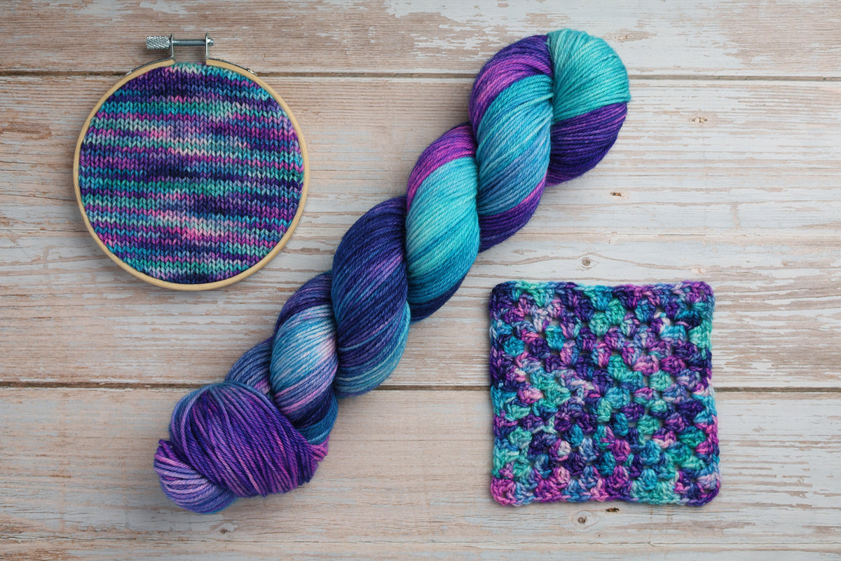 Sparkling Violetear Hummingbird | Gryphon DK